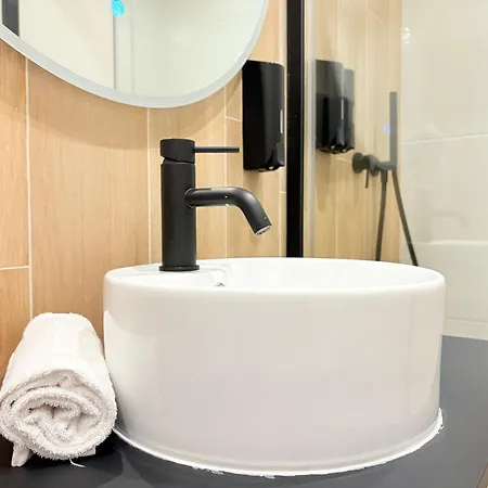 Moret Art Flats Trendy East Апарт-отель