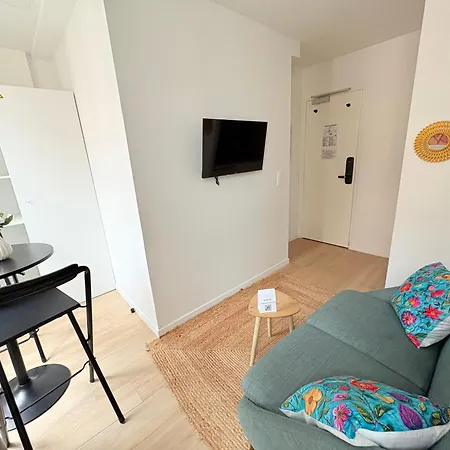 Moret Art Flats Trendy East 3*