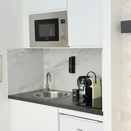 Moret Art Flats Trendy East 3* Париж