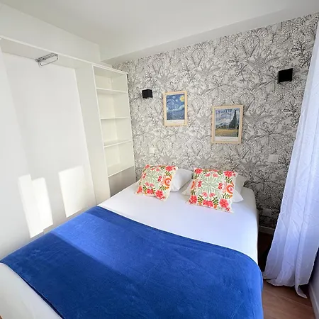 Апарт-отель Moret Art Flats Trendy East 3*