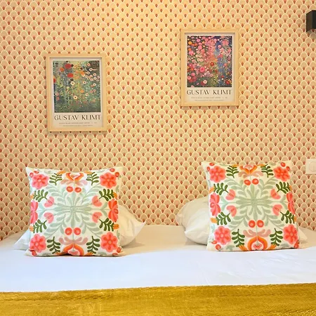 Апарт-отель Moret Art Flats Trendy East Париж