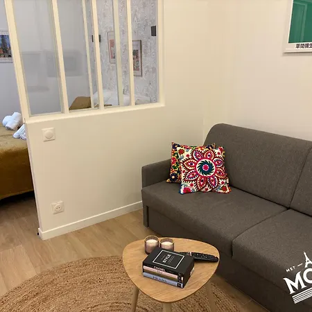 Moret Art Flats Trendy East Aparthotel