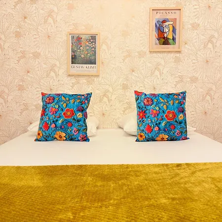 Moret Art Flats Trendy East Paris