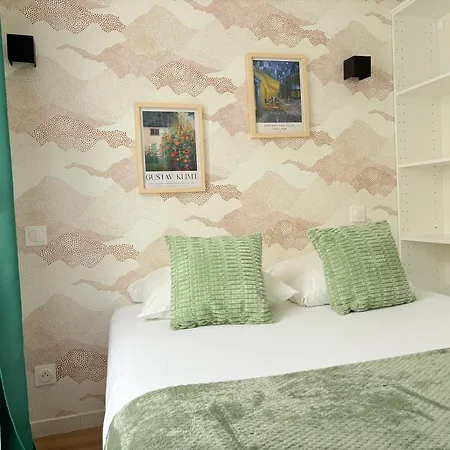 Moret Art Flats Trendy East Aparthotel Paris