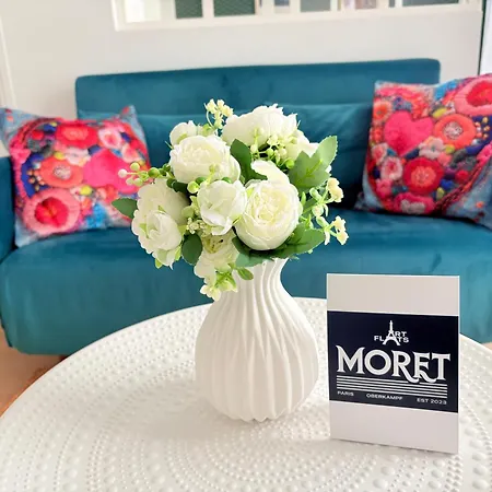Moret Art Flats Trendy East *